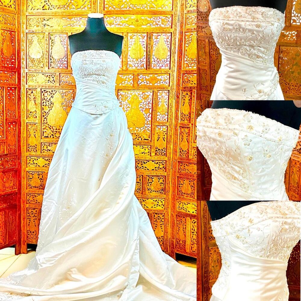 Demetrios Strapless Bridal Wedding Gown w/Detachable Train